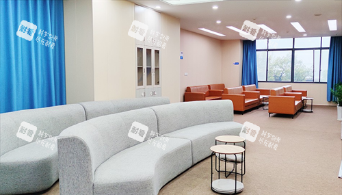 九江爱尔眼科医院休息区 九江爱尔眼科医院休息区