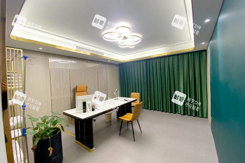 金华亚美整形新价格：双眼皮3680起、隆鼻6580起、丰胸11800起，这些项目性价比较高！