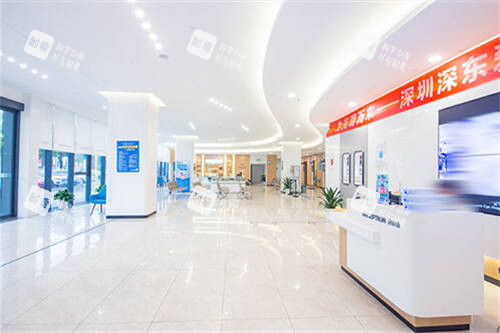 深圳深东爱尔眼科一楼验光配镜区、分诊台 深圳深东爱尔眼科一楼验光配镜区、分诊台