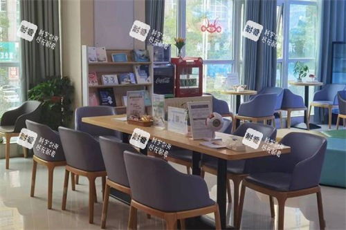 毕节安建眼科医院休息候诊区 毕节安建眼科医院休息候诊区