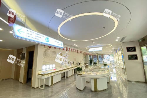 大连华厦眼科医院配镜科