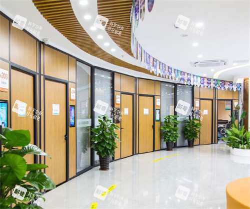 福州亮睛眼科医院走廊