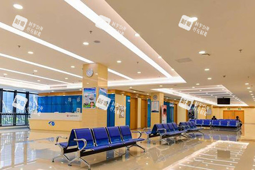 佛山华厦眼科医院等候区环境 佛山华厦眼科医院等候区环境