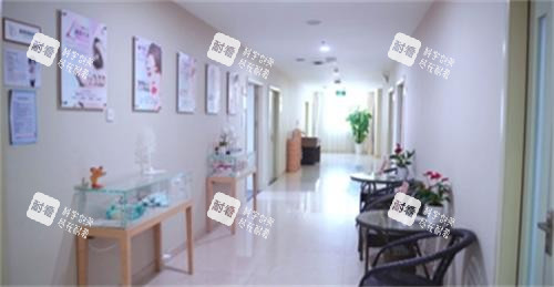 深圳港龙妇产医院过道区