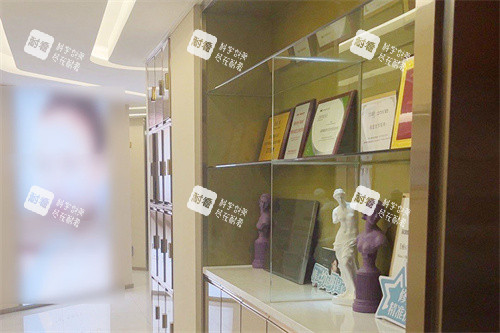 深圳奥觅医疗美容龙岗店展示区