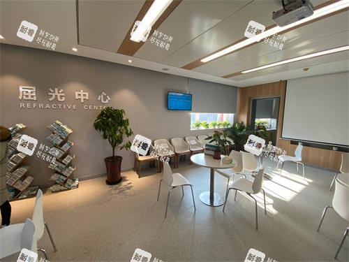 北京华德眼科医院大厅环境