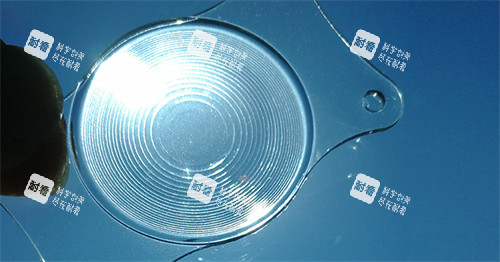 蔡司909M人工晶体展示图