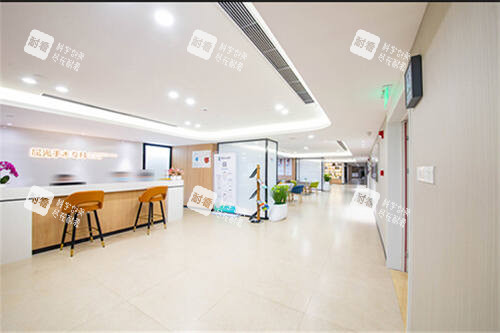 深圳深东爱尔眼科四楼屈光科专区环境