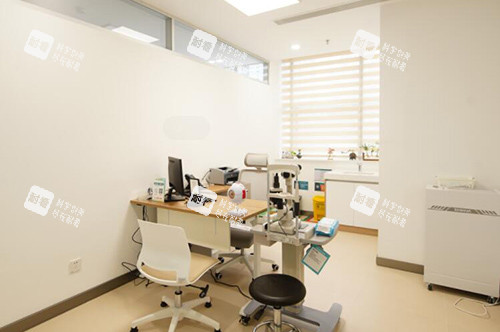 深圳博爱曙光眼科商谈室