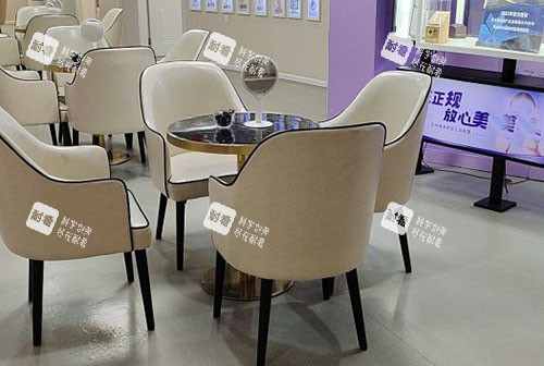 苏州维多利亚美容医院大厅休息区
