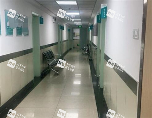 太原华晋医院整形科走廊图