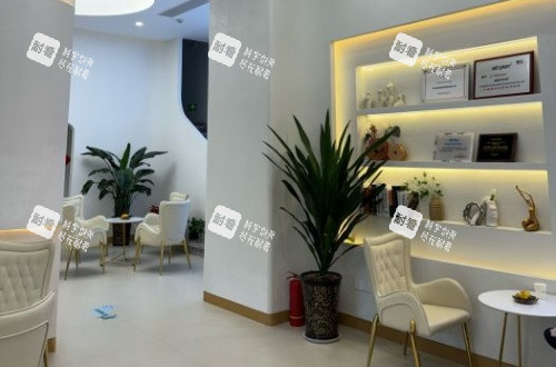 郑州喜丽整形荣誉墙示意图