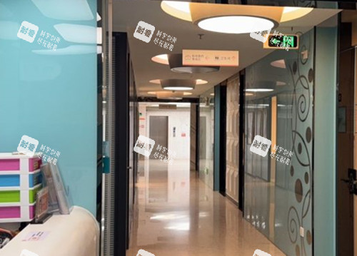 深圳非凡整形内部过道环境