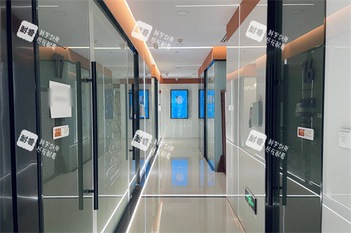 宁波颜蕾轻医美海曙院区走廊环境