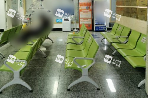 南京东南眼科医院候诊区 南京东南眼科医院候诊区