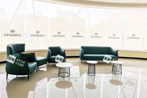 长沙博视眼科医院二楼门诊候诊区