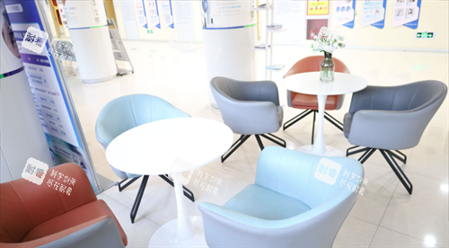 郑州爱尔眼科医院等待