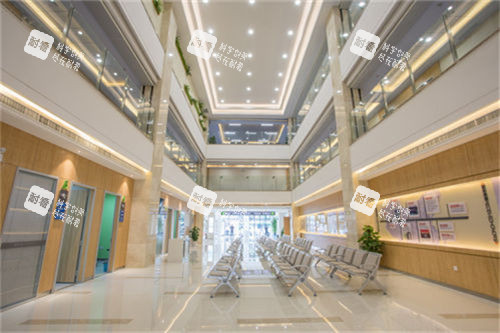 武汉爱尔眼科医院大厅休息候诊区
