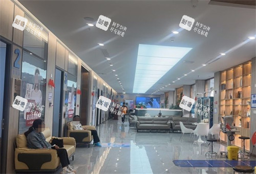 昆明普瑞眼科等待区