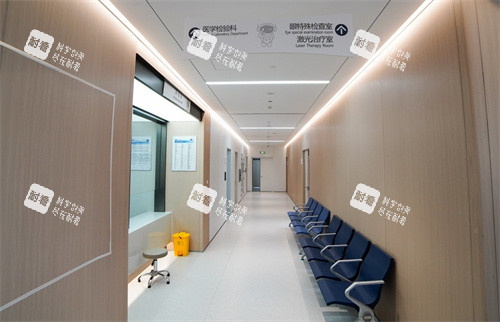 郑州中视眼科走廊环境