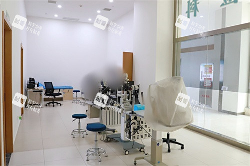 恩施慧宜眼科医院验光区环境
