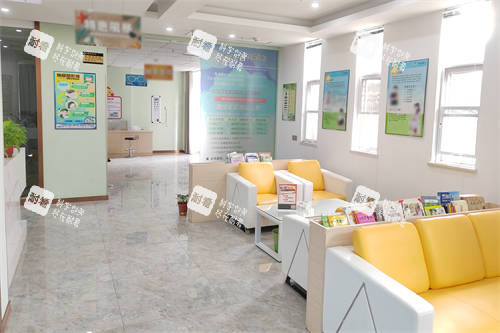 无锡明昕眼科门诊部二楼角塑区