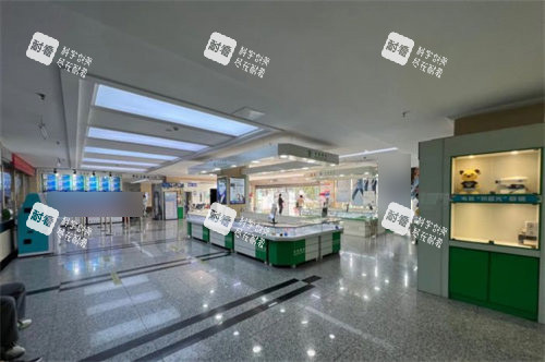 南京东南眼科医院配镜区