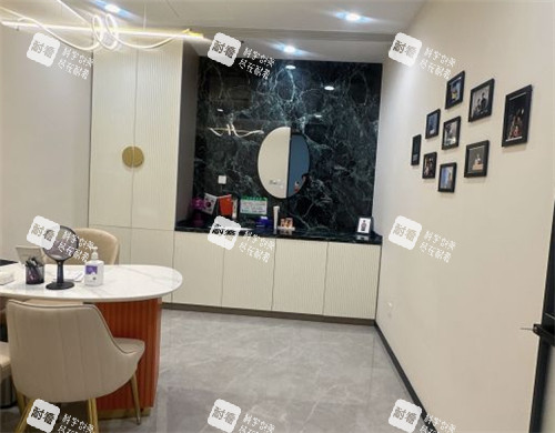 上海优嘉美整形医院商谈间