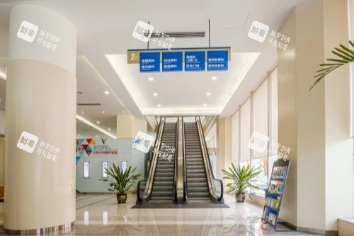 武汉爱尔眼科汉口医院电梯