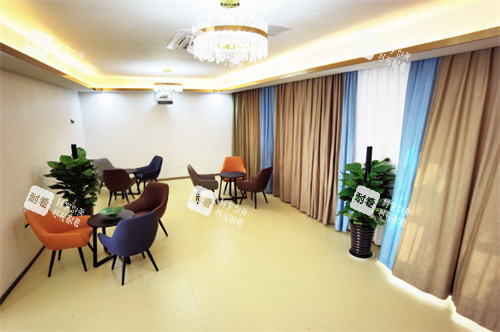 徐州曙光整形等待区的环境