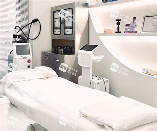 北京荔颜荔禾医疗美容皮肤治疗室