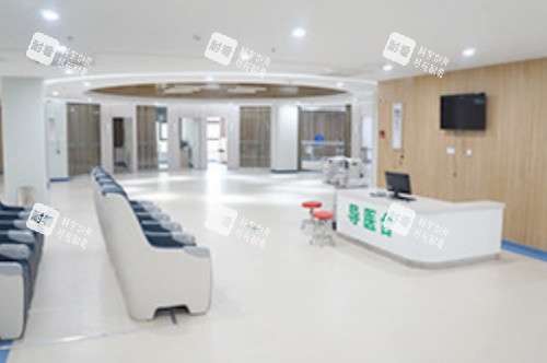 合肥东南眼科医院候诊区