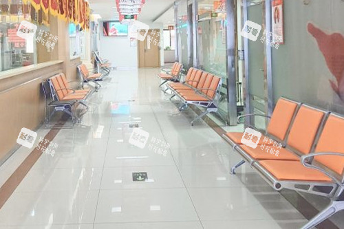 宁波送子鸟医院走廊图