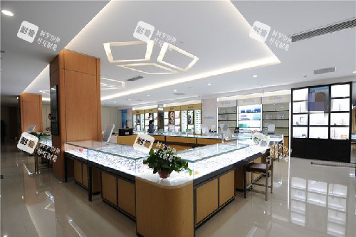 合肥普瑞眼科配镜中心环境