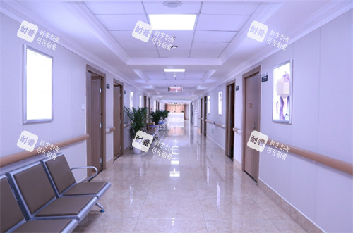 成都友谊医院疤痕科走廊环境一览图