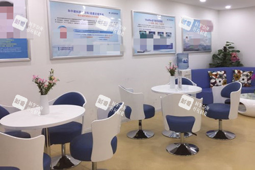 上海和平眼科洽谈区环境