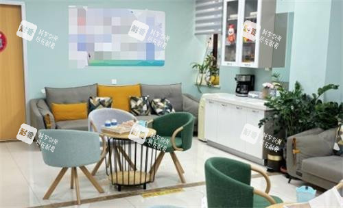 延吉爱尔眼科休息区