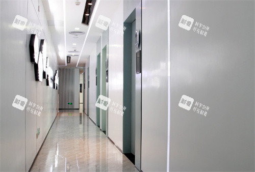深圳青逸植发医院走廊 深圳青逸植发医院走廊
