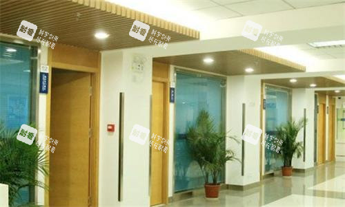 淮北爱尔眼科医院走廊