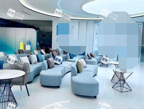 成都睛彩眼科医院术前等候区 成都睛彩眼科医院术前等候区