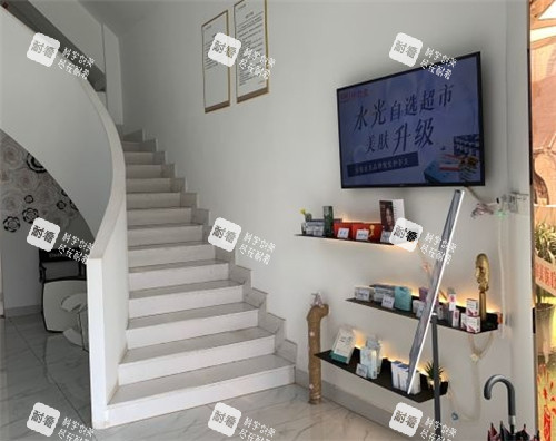 凯里伊尔美医疗美容楼梯间环境