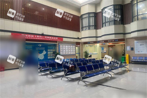 成都华厦眼科大厅候诊区 成都华厦眼科大厅候诊区