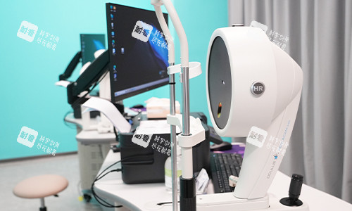 深圳普瑞眼科检查室