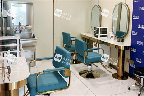 佛山碧莲盛植发设计室 佛山碧莲盛植发设计室