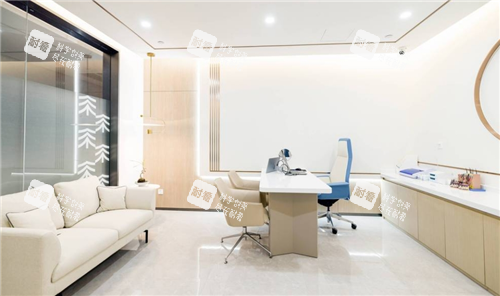 西安雍禾植发医生办公室