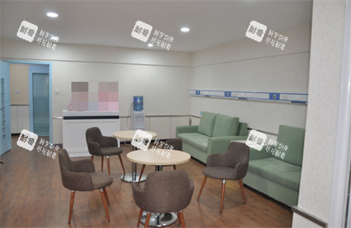 成都军建医院导医台