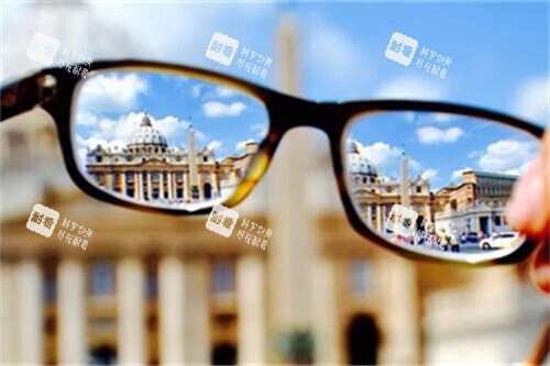 近视眼镜看风景变化图 近视眼镜看风景变化图