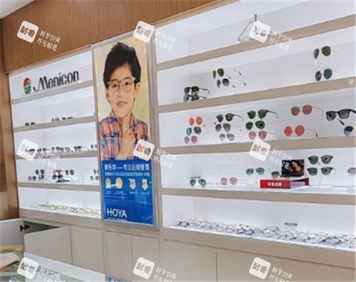 上海希玛瑞视眼科眼镜展示区