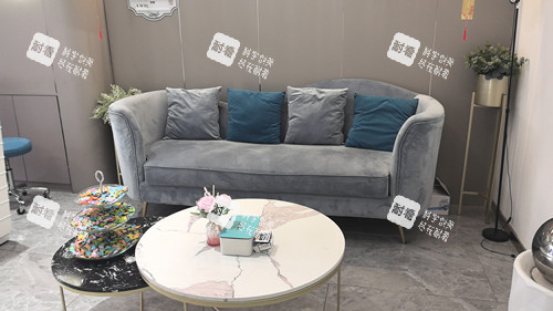 哈尔滨卓上科俪肤医美候诊区 哈尔滨卓上科俪肤医美候诊区