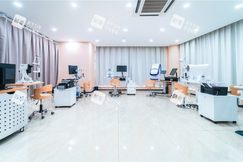 杭州茗视佳眼科医院验光区 杭州茗视佳眼科医院验光区